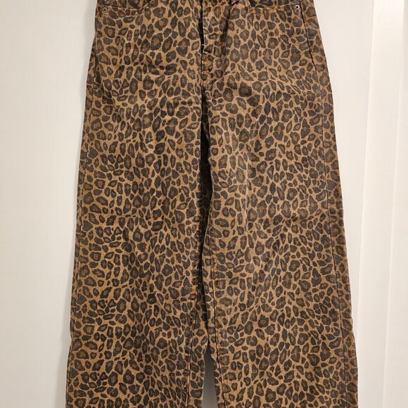 Old Navy High-Waisted Baggy Wide-Leg Jeans Leopard Print NWOT - Picture 2 of 7
